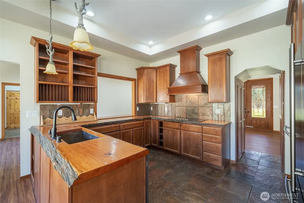 710 Antoine Creek Road Chelan WA 98816