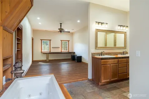 710 Antoine Creek Road Chelan WA 98816