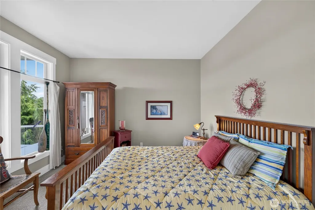 6426 Ivy Street Anacortes WA 98221
