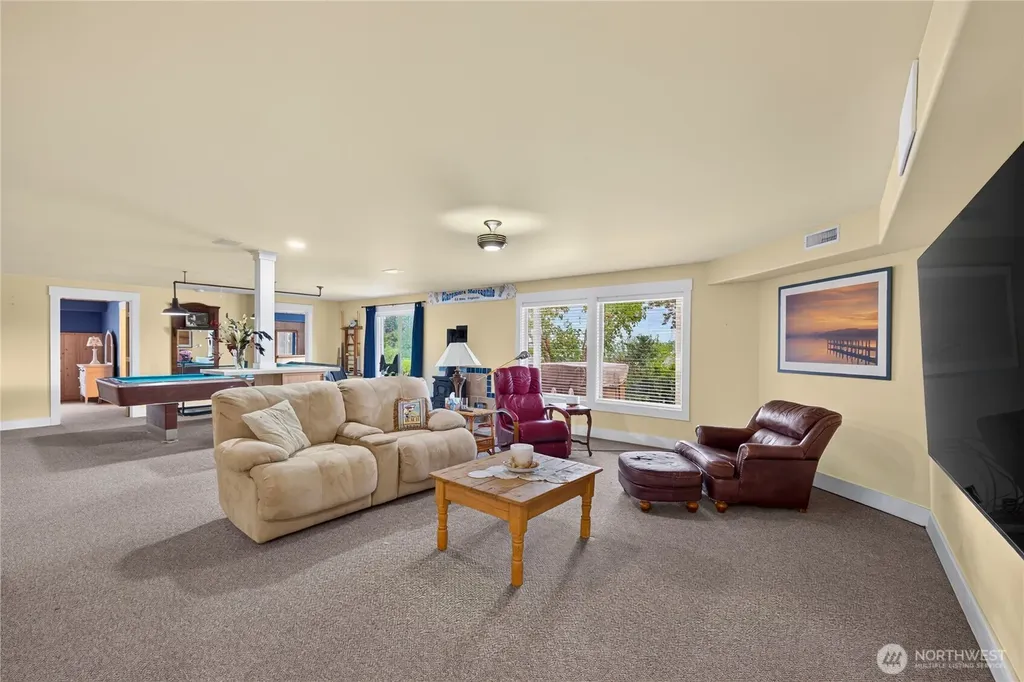6426 Ivy Street Anacortes WA 98221