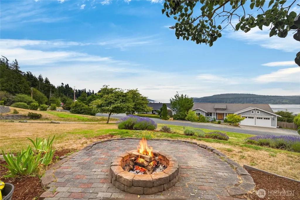 6426 Ivy Street Anacortes WA 98221