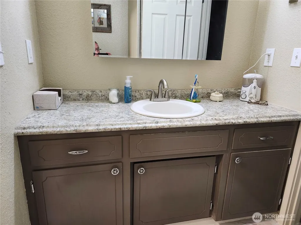310 Maple Lane Aberdeen WA 98520