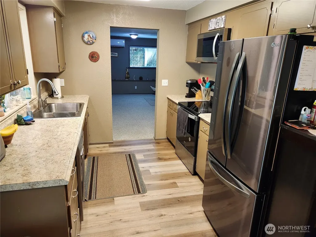 310 Maple Lane Aberdeen WA 98520