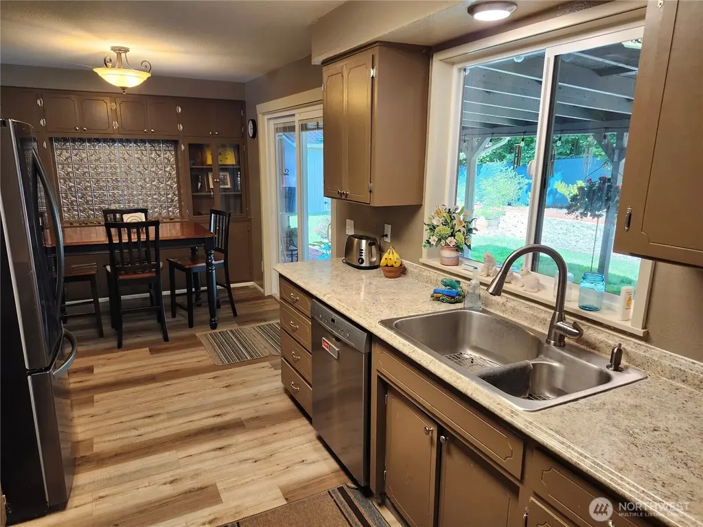 310 Maple Lane Aberdeen WA 98520