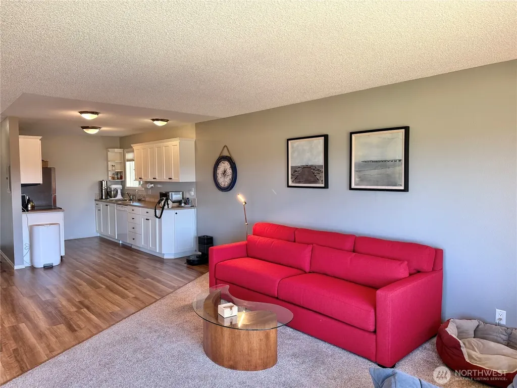 210 26th Street NW Long Beach WA 98631