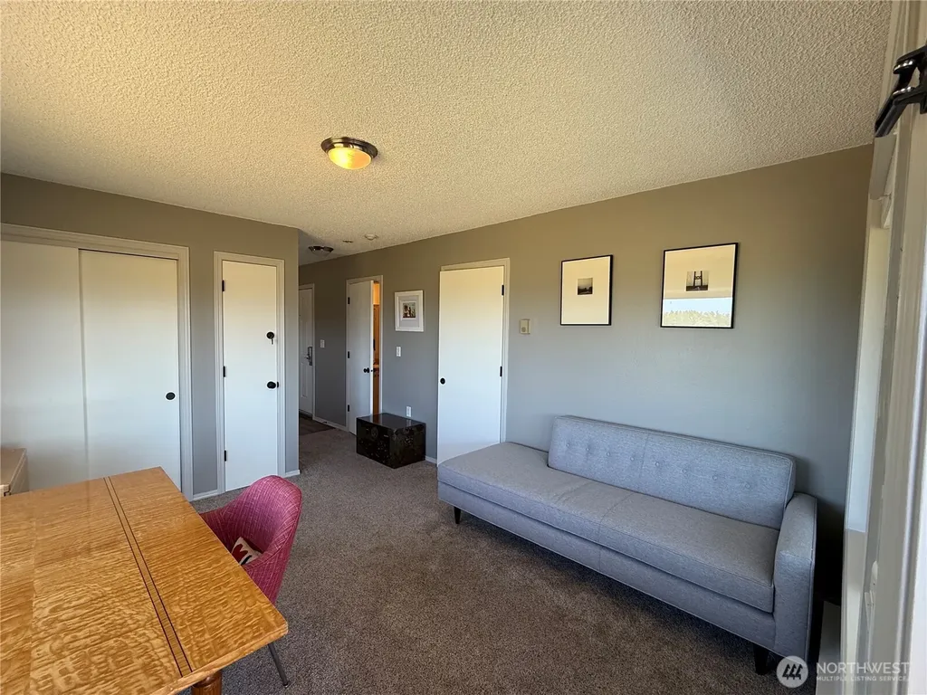 210 26th Street NW Long Beach WA 98631