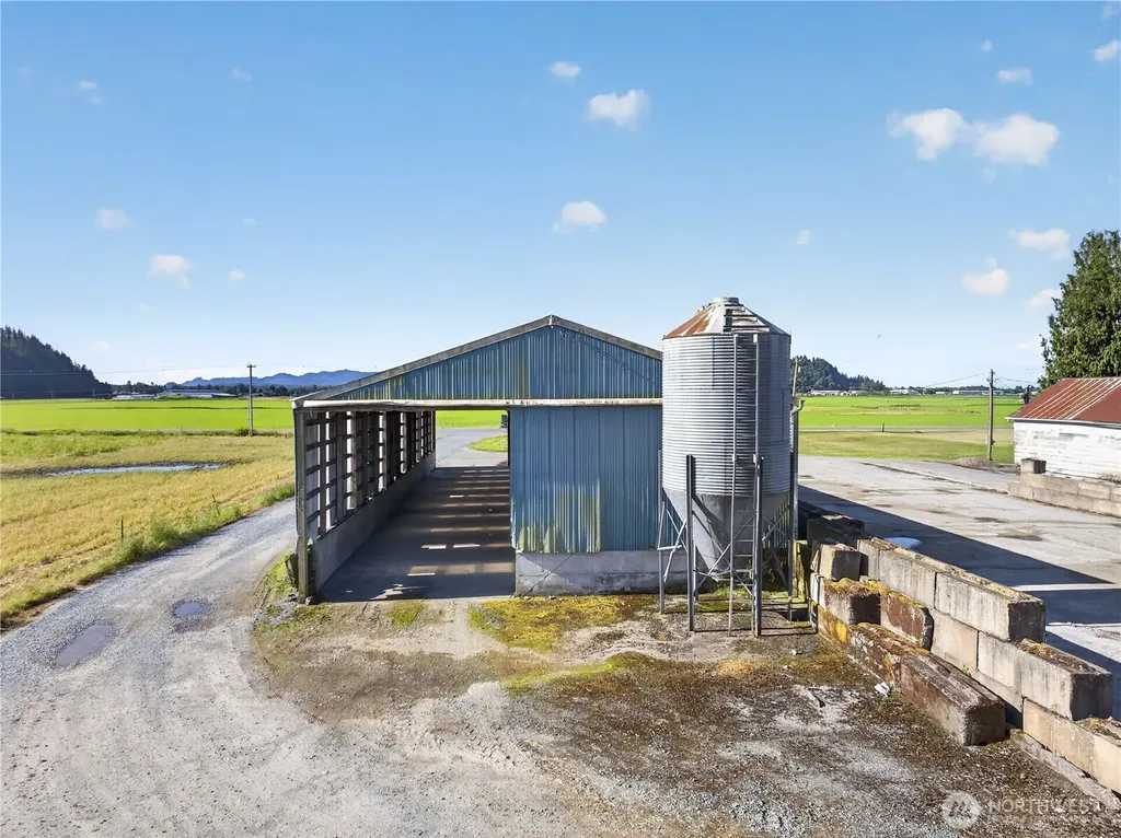 19933 Cook Road Burlington WA 98233