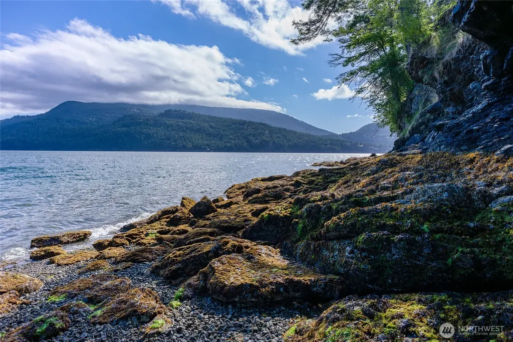 2101 Dolphin Bay Road Orcas Island WA 98245