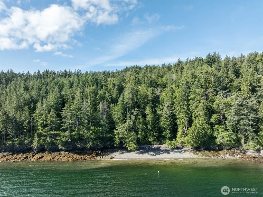 2101 Dolphin Bay Road Orcas Island WA 98245