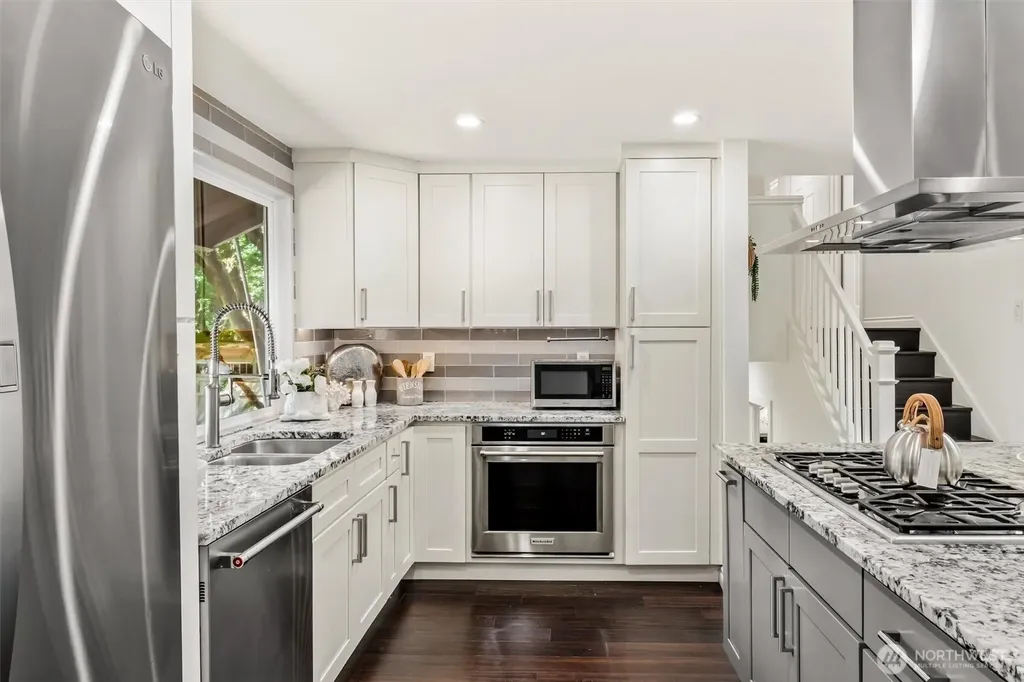 17228 NE 85th Place Redmond WA 98052