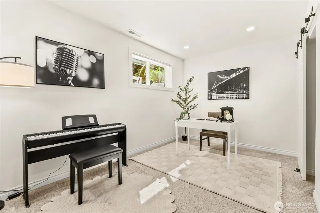17228 NE 85th Place Redmond WA 98052