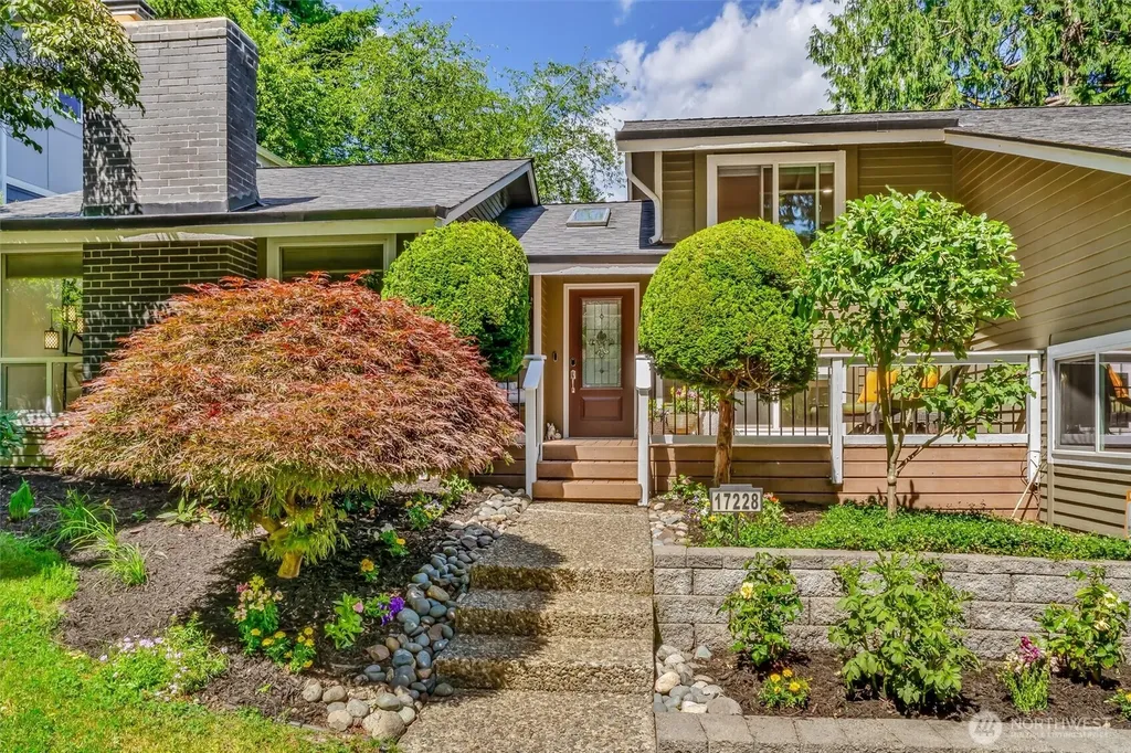 17228 NE 85th Place Redmond WA 98052
