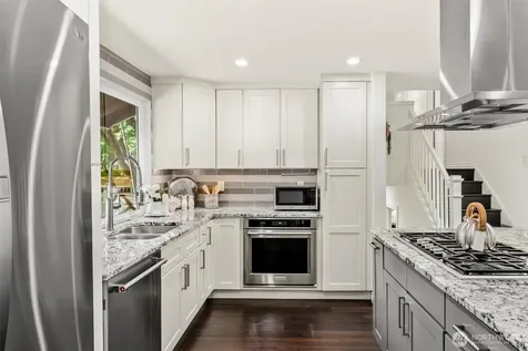 17228 NE 85th Place Redmond WA 98052
