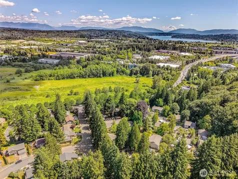 17228 NE 85th Place Redmond WA 98052