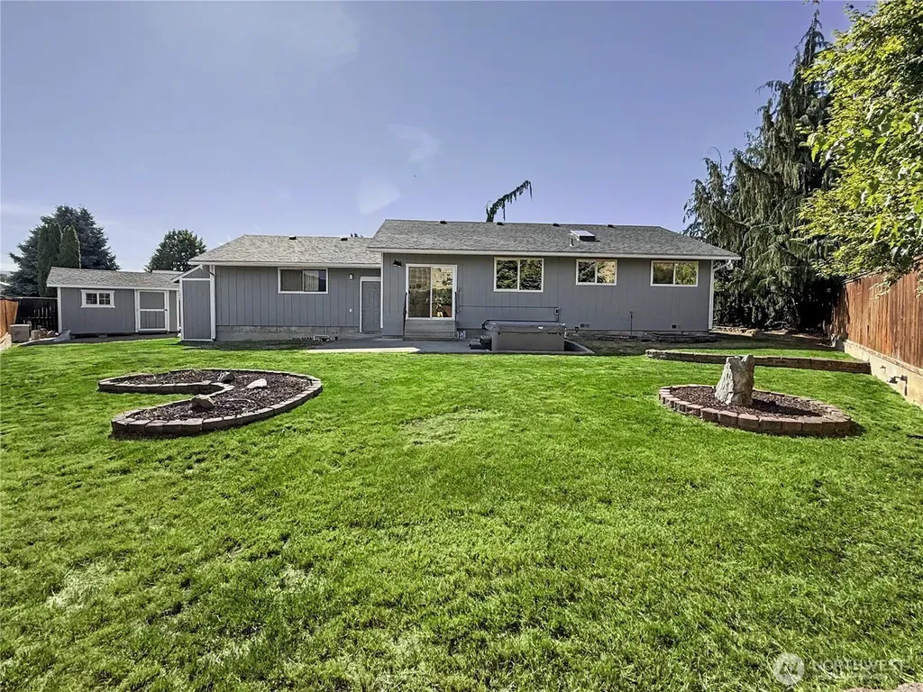 1324 Seneca Street Wenatchee WA 98801