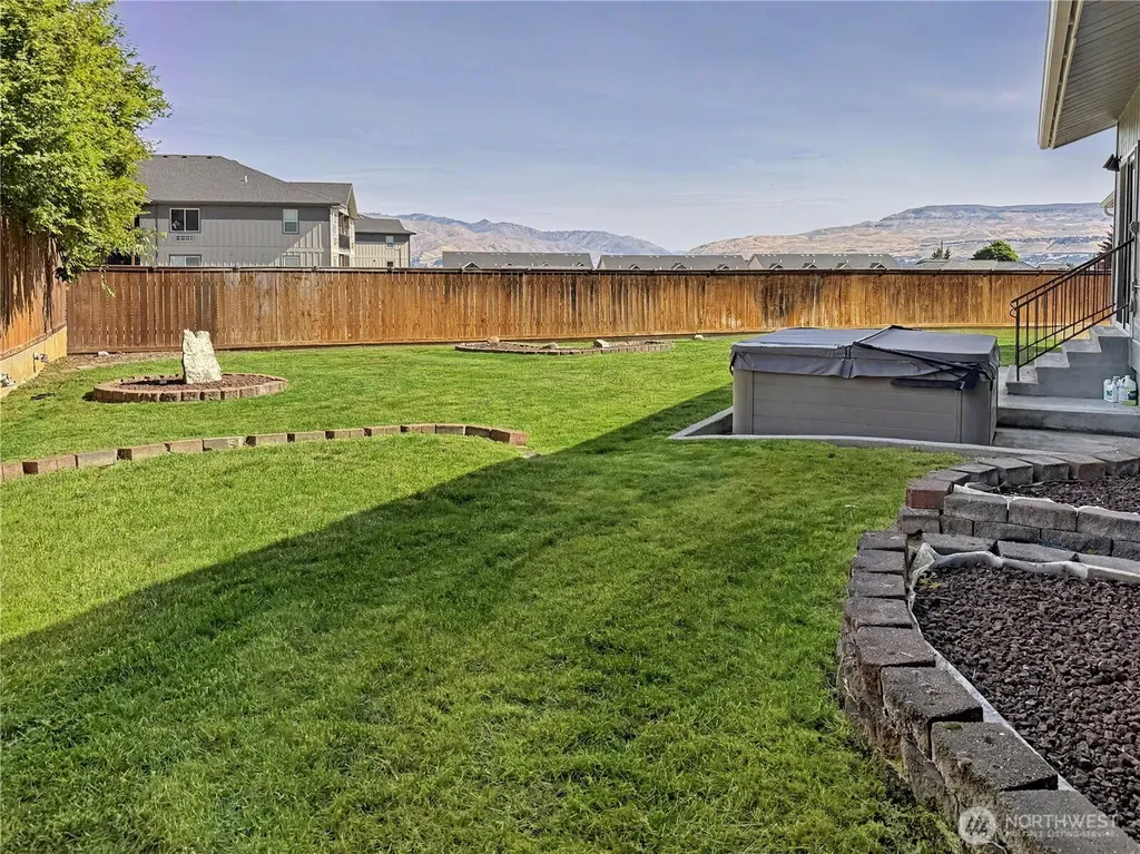 1324 Seneca Street Wenatchee WA 98801