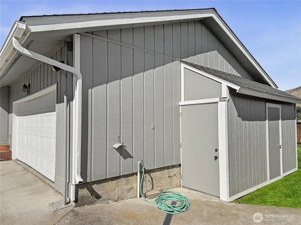 1324 Seneca Street Wenatchee WA 98801