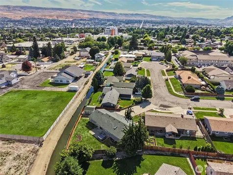 1324 Seneca Street Wenatchee WA 98801