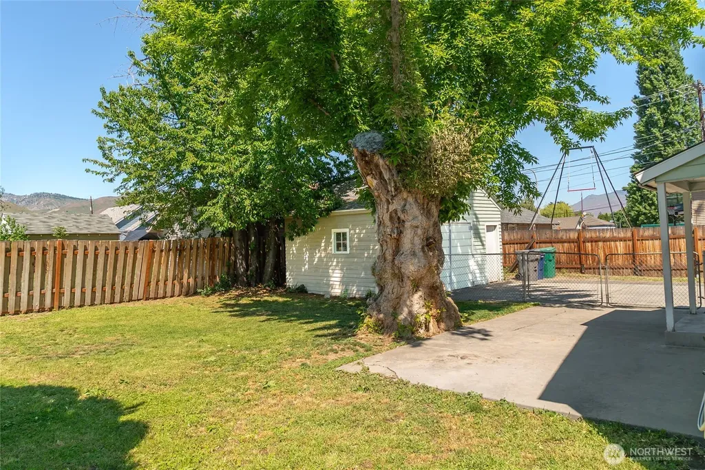 606 S Miller Street Wenatchee WA 98801