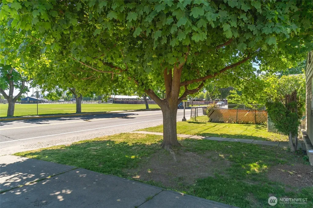 606 S Miller Street Wenatchee WA 98801