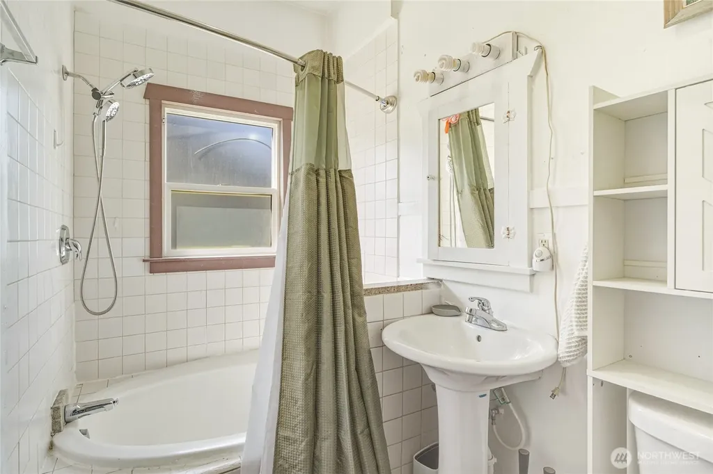 606 S Miller Street Wenatchee WA 98801