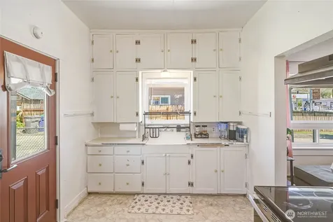606 S Miller Street Wenatchee WA 98801