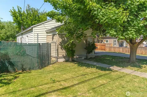 606 S Miller Street Wenatchee WA 98801