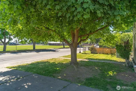 606 S Miller Street Wenatchee WA 98801