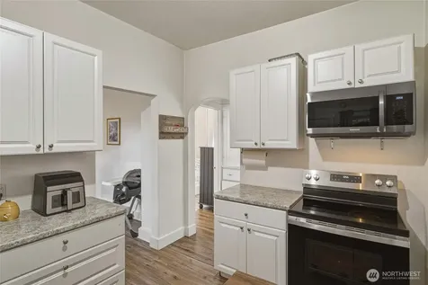 606 S Miller Street Wenatchee WA 98801