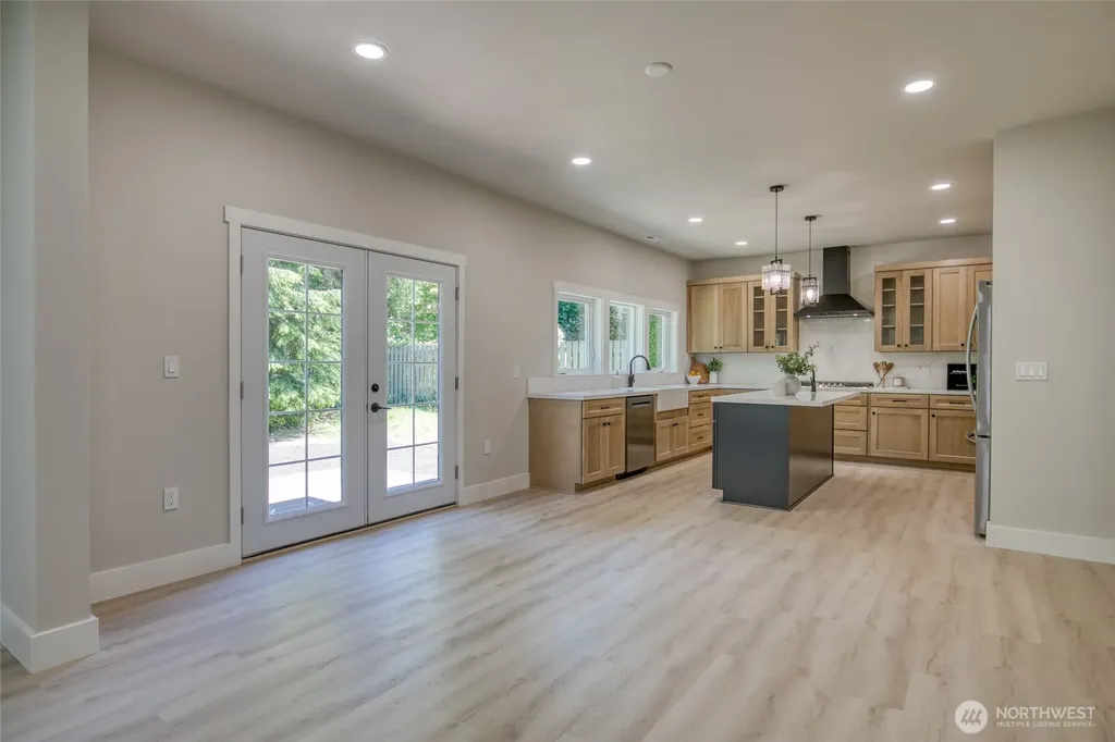 1408 Grays Point Lane Aberdeen WA 98520