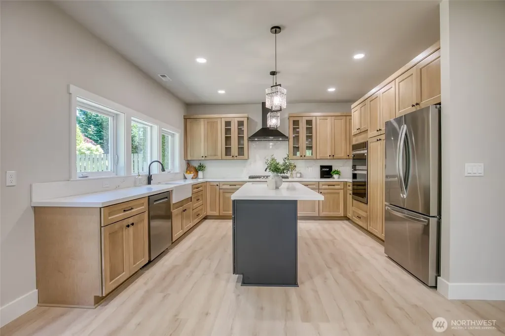 1408 Grays Point Lane Aberdeen WA 98520