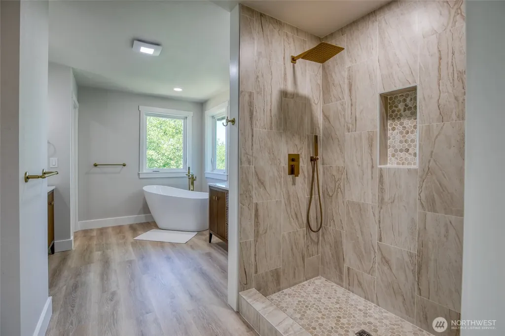 1408 Grays Point Lane Aberdeen WA 98520