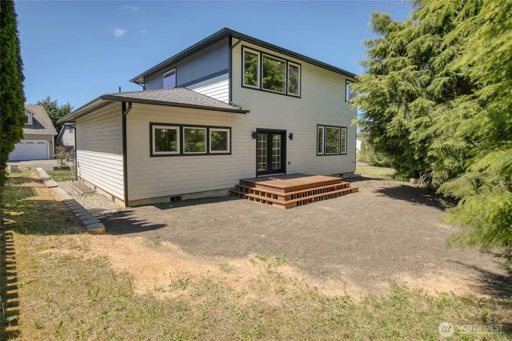 1408 Grays Point Lane Aberdeen WA 98520