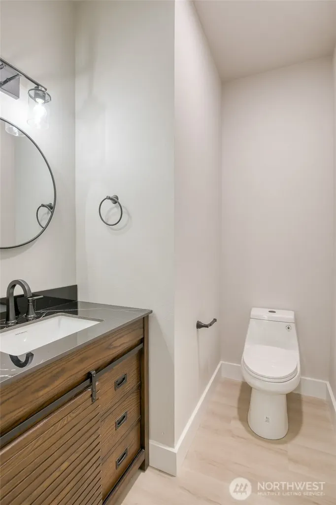 1408 Grays Point Lane Aberdeen WA 98520