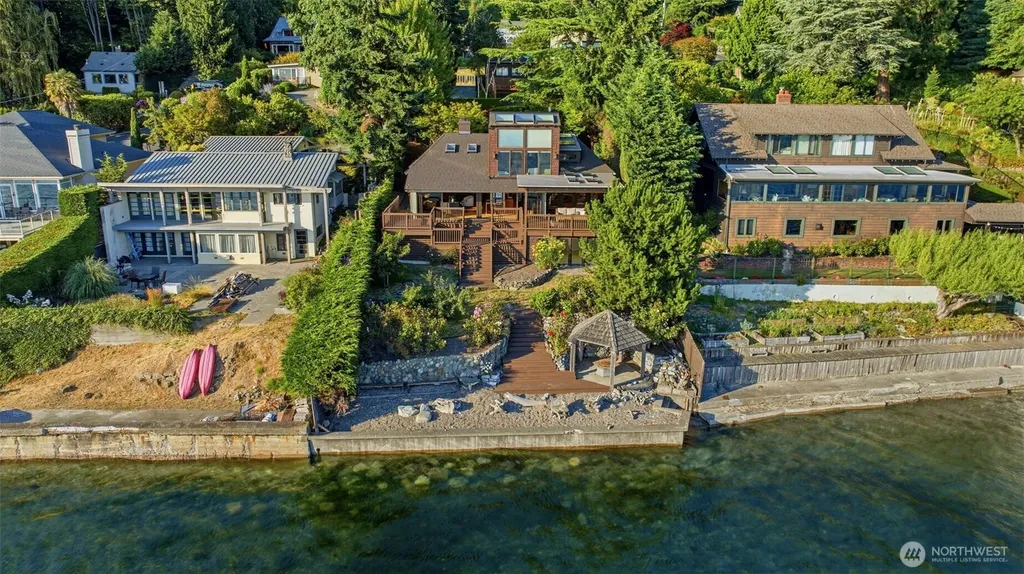 2111 SW 174th Street Burien WA 98166