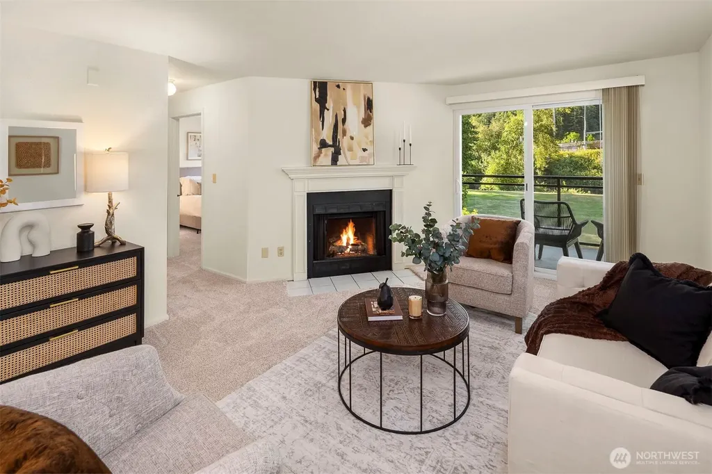 10822 E Riverside Drive Bothell WA 98011