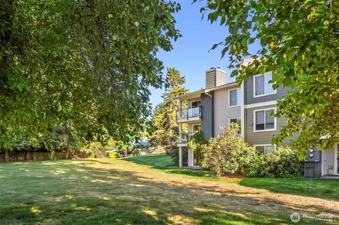 10822 E Riverside Drive Bothell WA 98011