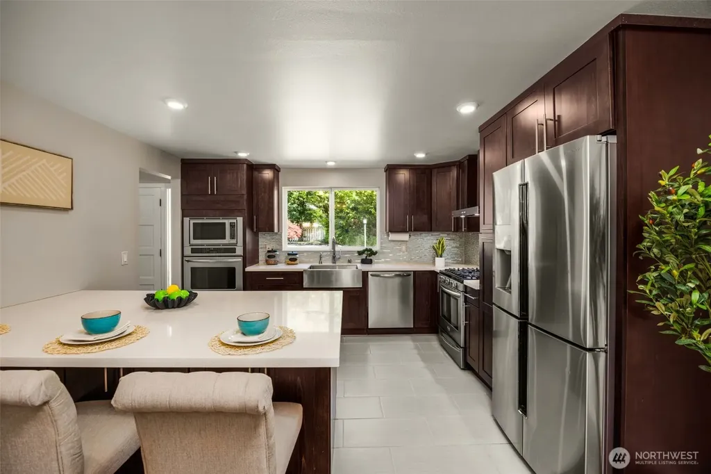 16711 NE 6th Place Bellevue WA 98008