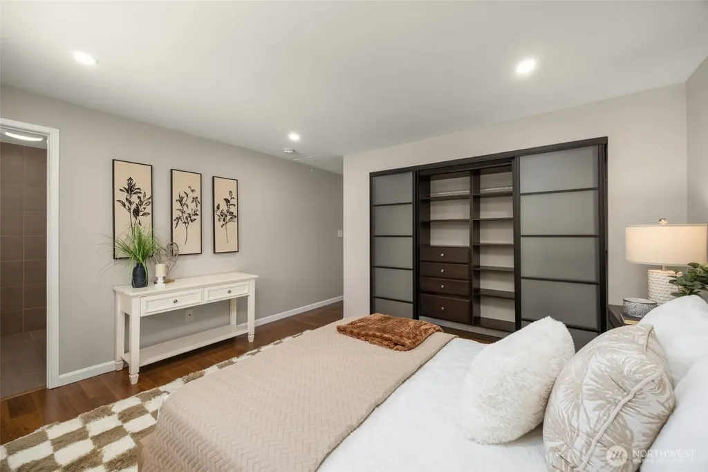 16711 NE 6th Place Bellevue WA 98008