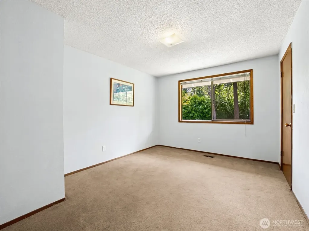 10410 260th Street E Graham WA 98338