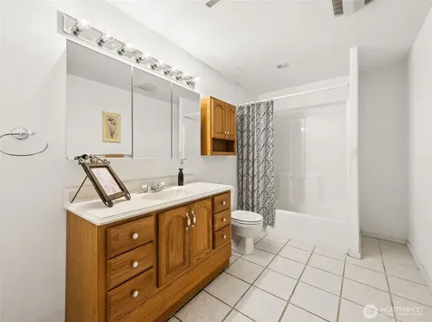 10410 260th Street E Graham WA 98338