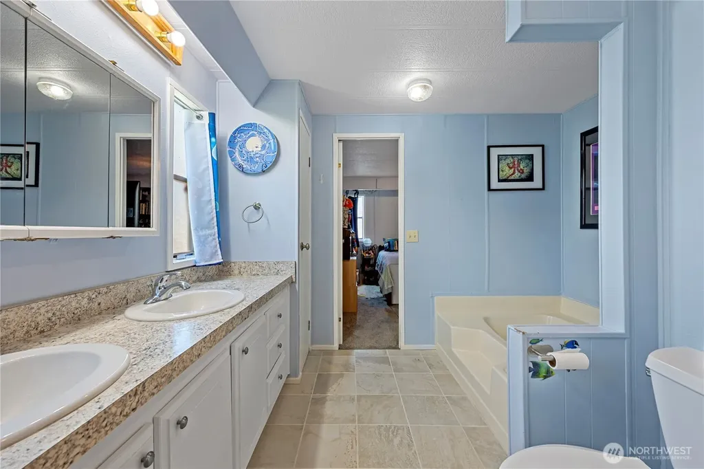 16600 25th Avenue NE Marysville WA 98270