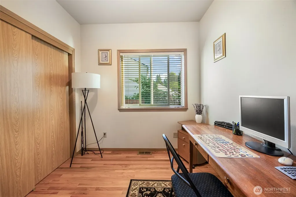 10821 Crestwood Drive S Seattle WA 98178