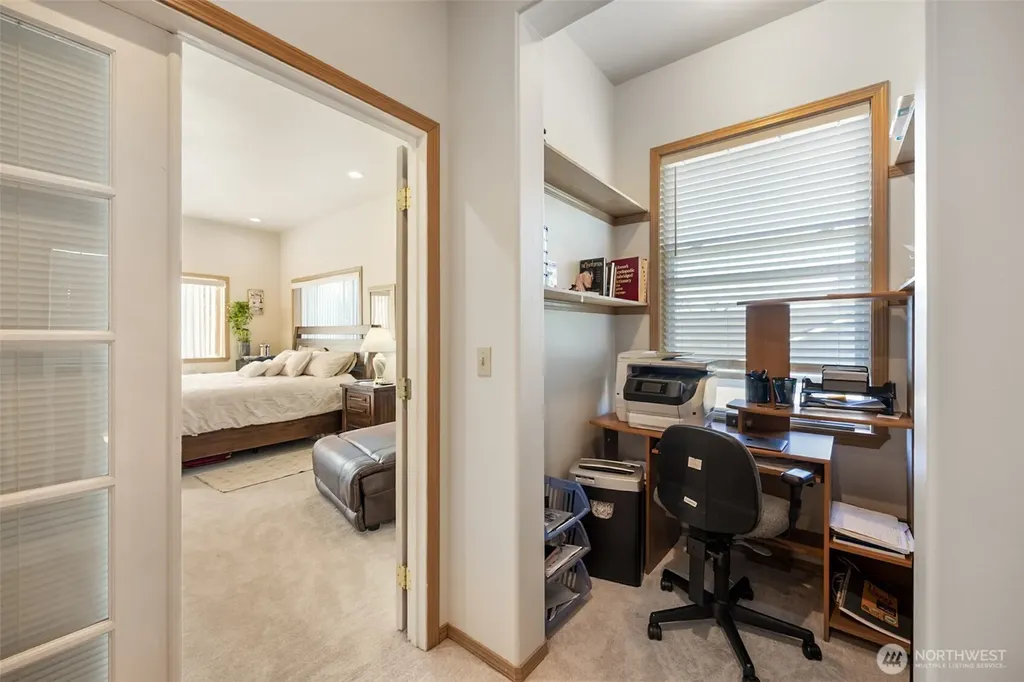 10821 Crestwood Drive S Seattle WA 98178