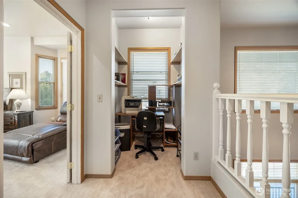 10821 Crestwood Drive S Seattle WA 98178