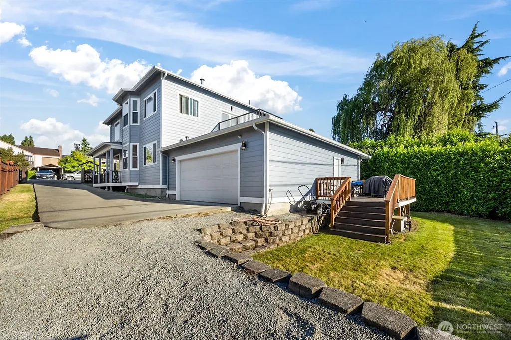 10821 Crestwood Drive S Seattle WA 98178