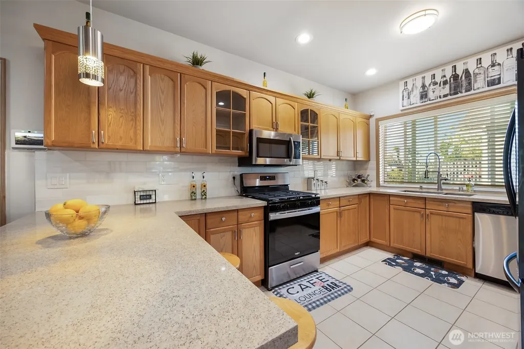 10821 Crestwood Drive S Seattle WA 98178
