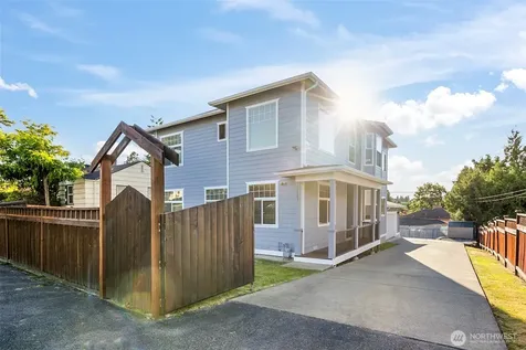 10821 Crestwood Drive S Seattle WA 98178
