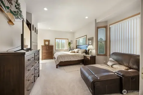 10821 Crestwood Drive S Seattle WA 98178