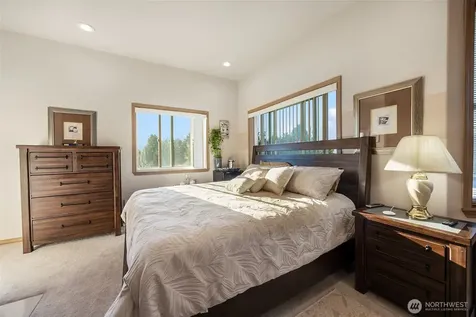 10821 Crestwood Drive S Seattle WA 98178